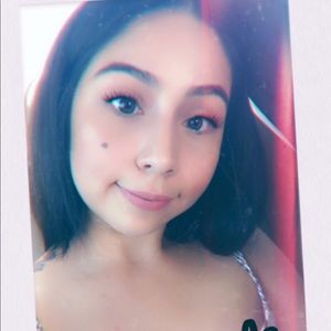 Meet your Posher, Monica